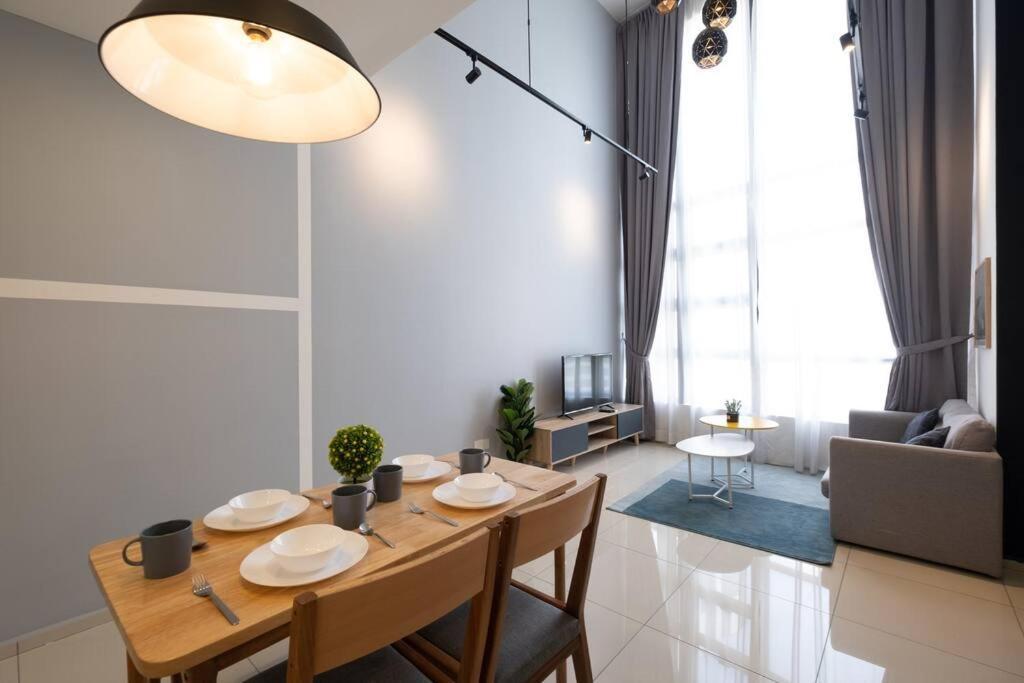 Apartment Eko Cheras 3 Pax By Feel Above Mall *