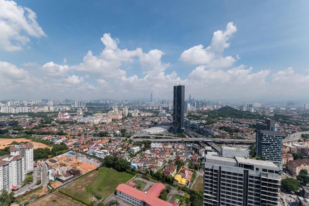 Apartment Eko Cheras 3 Pax By Feel Above Mall